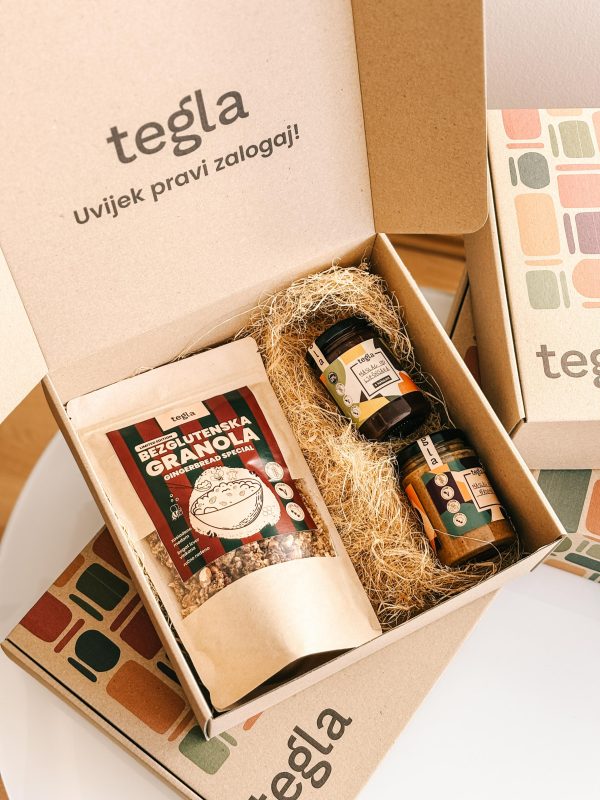 Tegla Praznični Paket